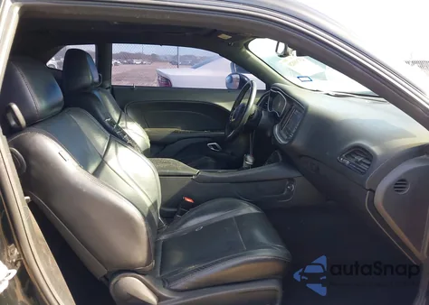 2017 Dodge Challenger Sxt Plus z USA, uszkodzony, nr VIN 2C3CDZAG7HH656516